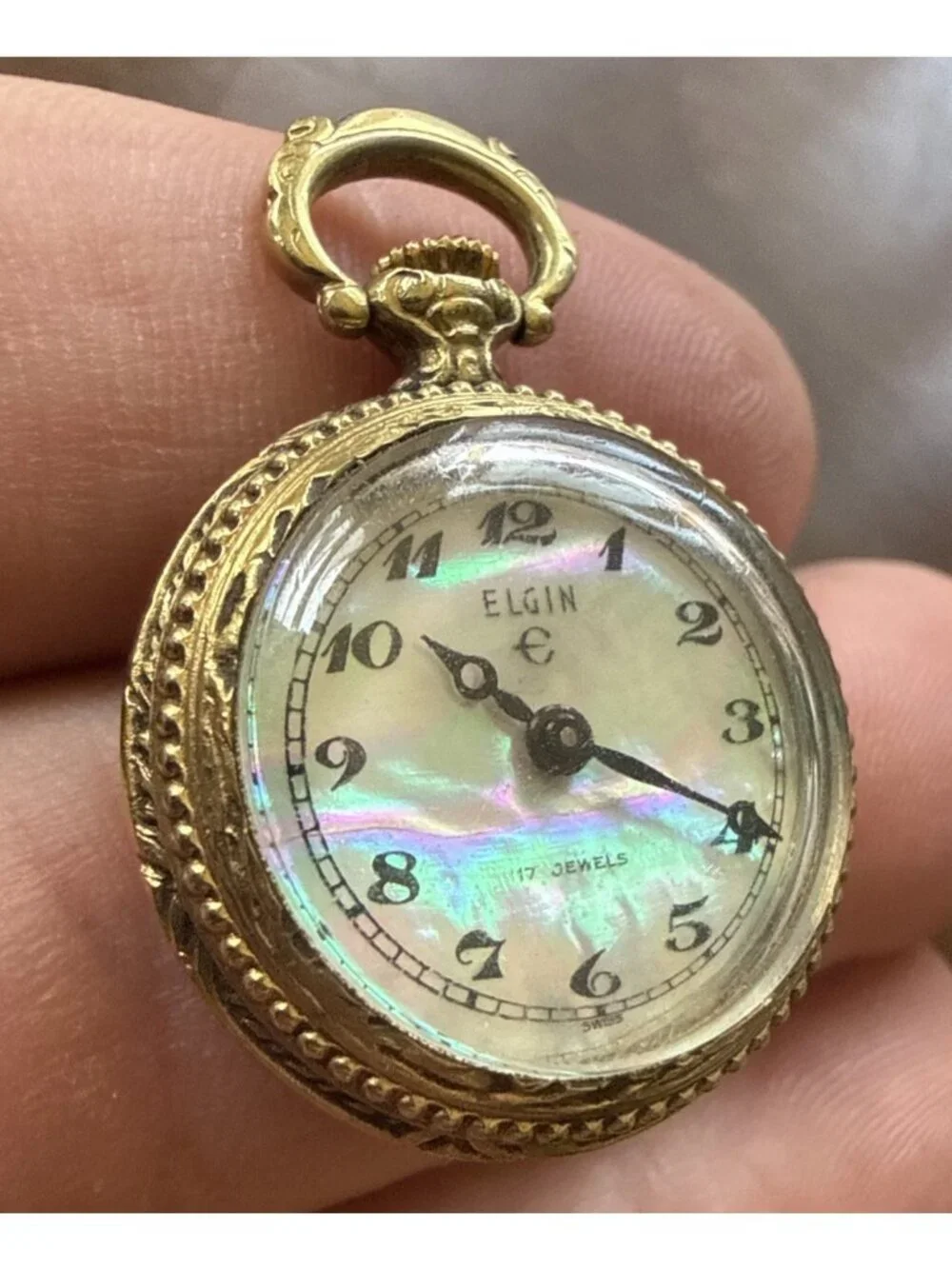 Elgin Mother Of Pearl Dial Ladies Pocket Watch Floral Gold 17 Jewels